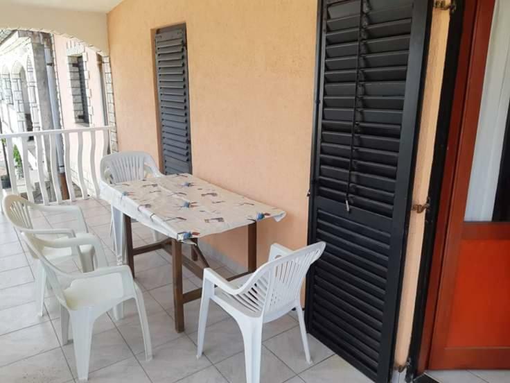 Apartmani Katica Vir Esterno foto